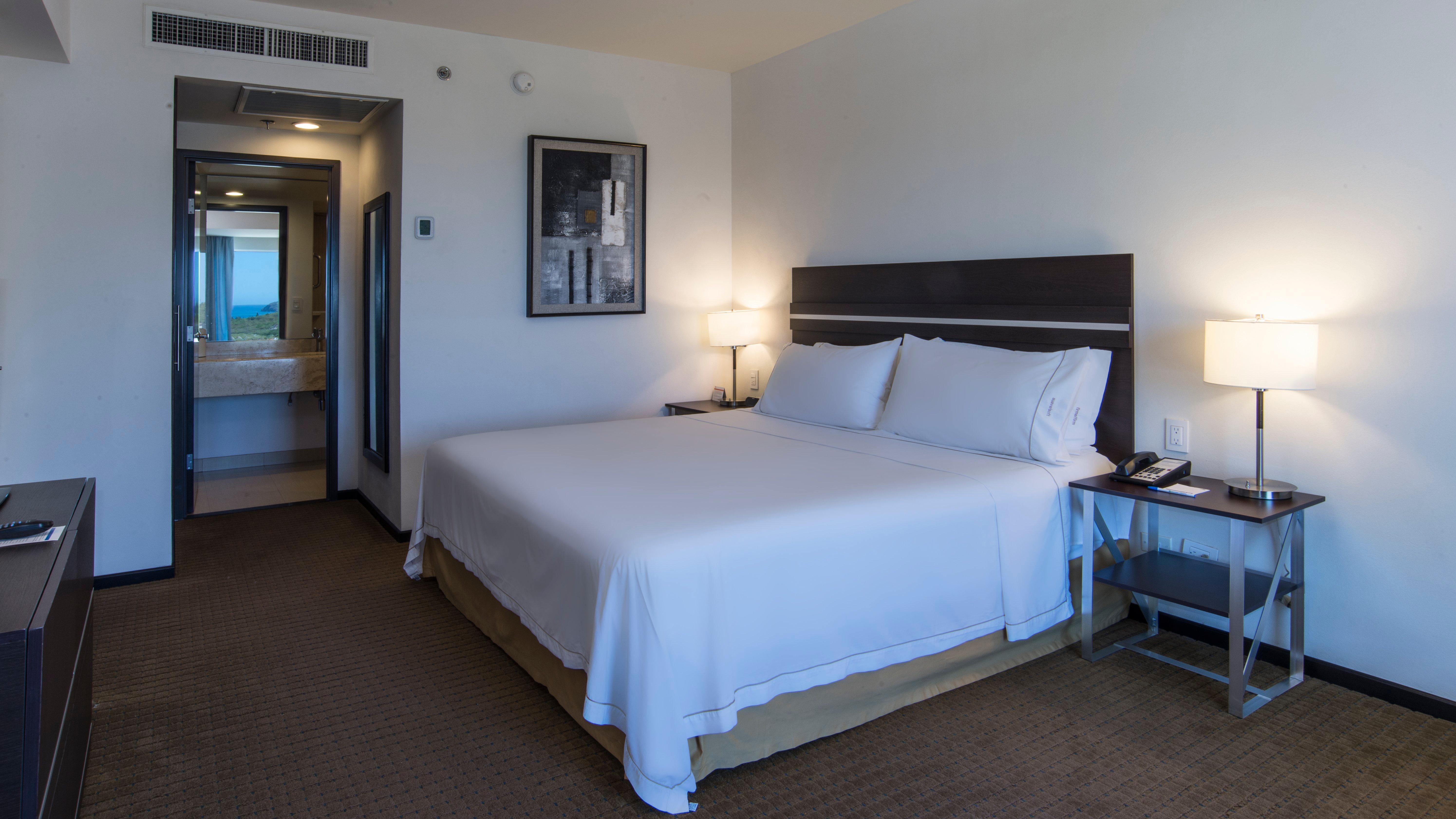 홀리데이 인 익스프레스 과이마스 호텔 외부 사진 A guest room at the Hilton San Diego Bayfront